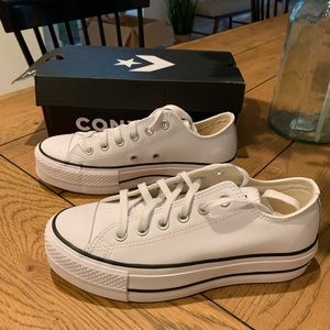 SOLD - Converse - women’s size 7 - Brand New!!